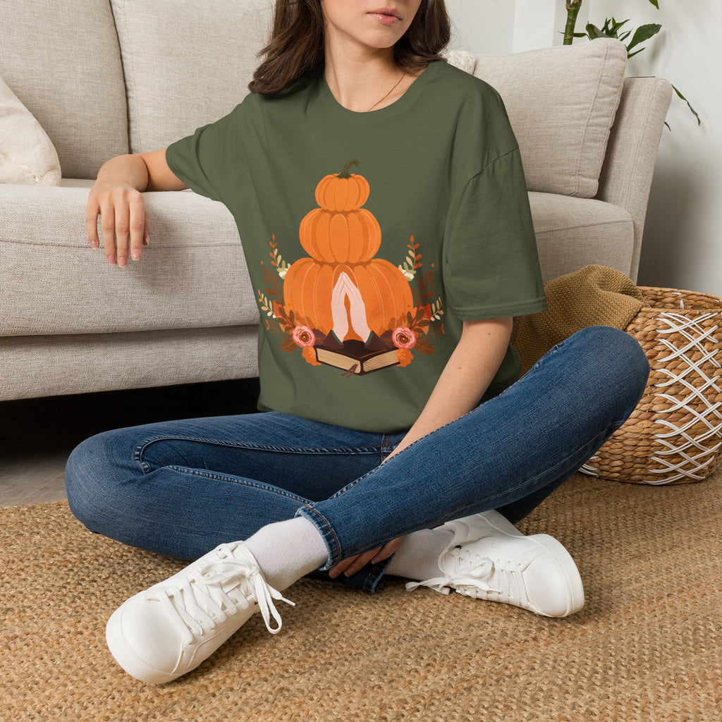 Pumpkin Stack T‑Shirt — Autumn Floral Fall Graphic Tee